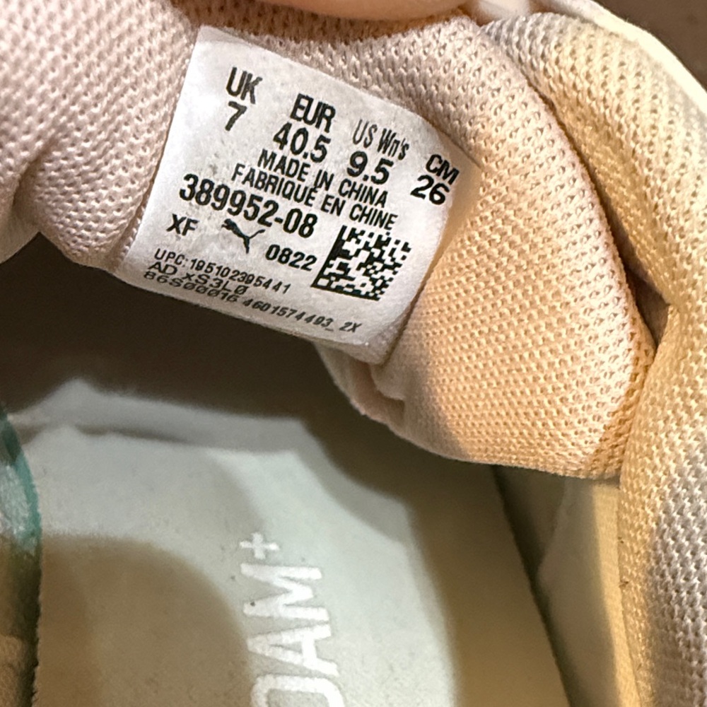 Puma Women’s Cream Sneakers with Mauve Accent - Picture 6 of 6